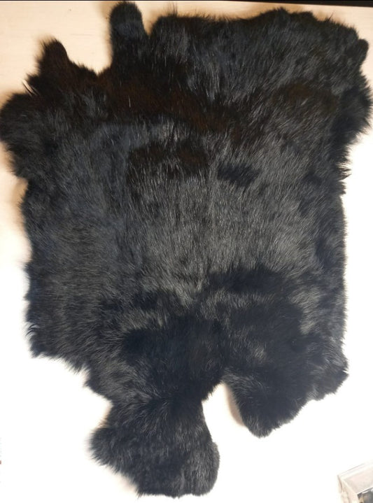 Rabbit pelt – black